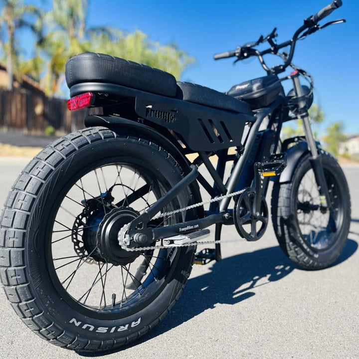Vélo électrique Fatbike | FREEGO F2 PRO | 1400 W | V-max 25 km/h | Autonomie 80 km - Atom Motors