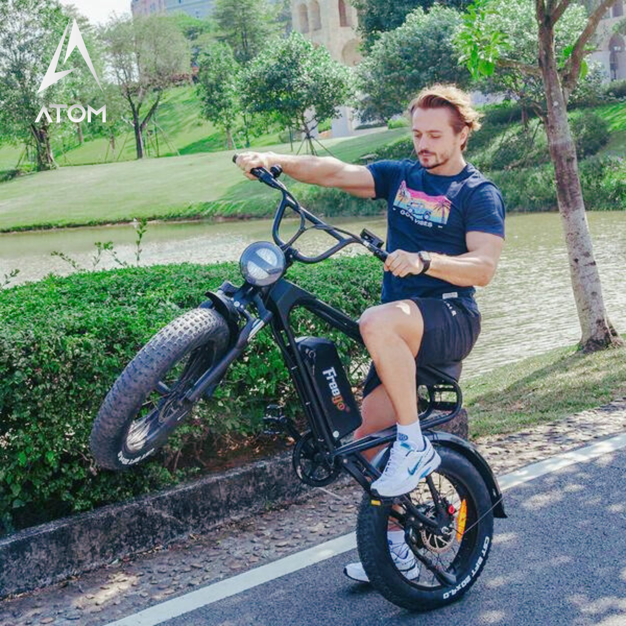 Vélo électrique Fatbike | FREEGO DK 200 | 1200 W | V-max 25 km/h | Autonomie 65 km - Atom Motors