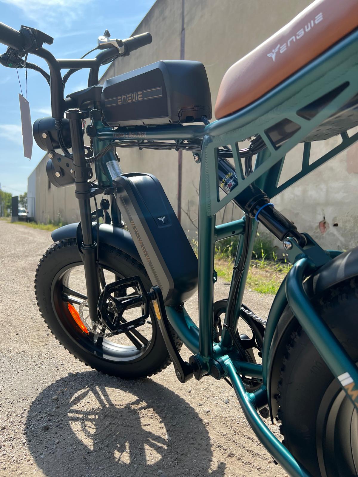Vélo électrique Fatbike | Engwe M20 | 750 W | V-max 25 km/h | Autonomie 150 km - Atom Motors