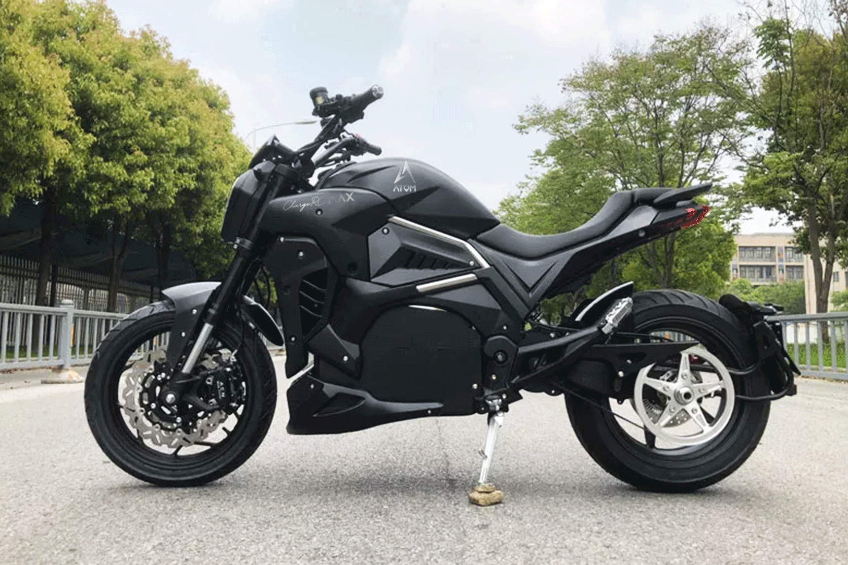 Moto électrique, Atom Charge RC | 5000 W | 125 cc | V-max 120 km/h | Autonomie 130 km - Atom Motors