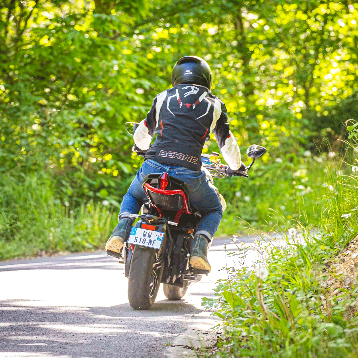 Moto électrique, OVAOBIKE MCR-S | 11 000 W | 125 cc | V-max 148 km/h | Autonomie 210 km - Atom Motors