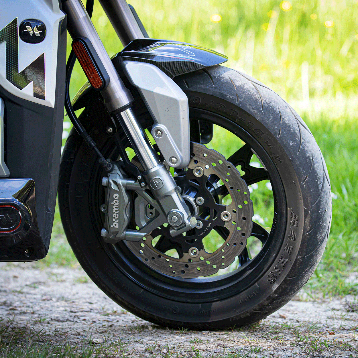 Moto électrique, OVAOBIKE MCR-S | 11 000 W | 125 cc | V-max 148 km/h | Autonomie 210 km - Atom Motors