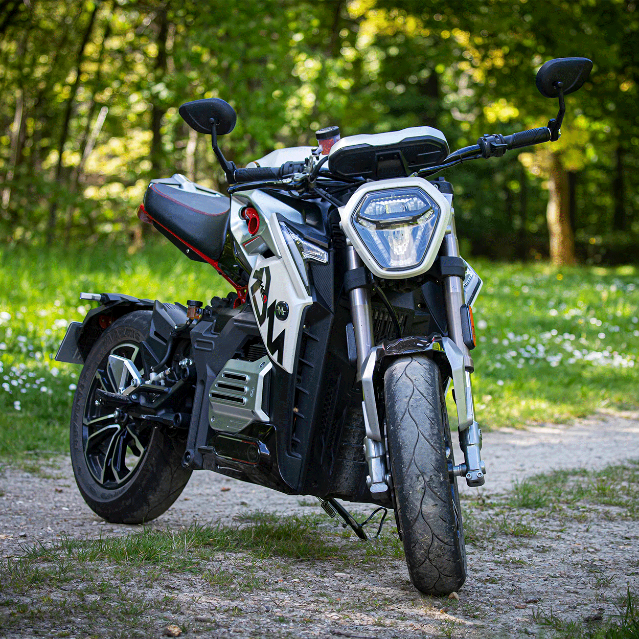 Moto électrique, OVAOBIKE MCR-S | 11 000 W | 125 cc | V-max 148 km/h | Autonomie 210 km - Atom Motors