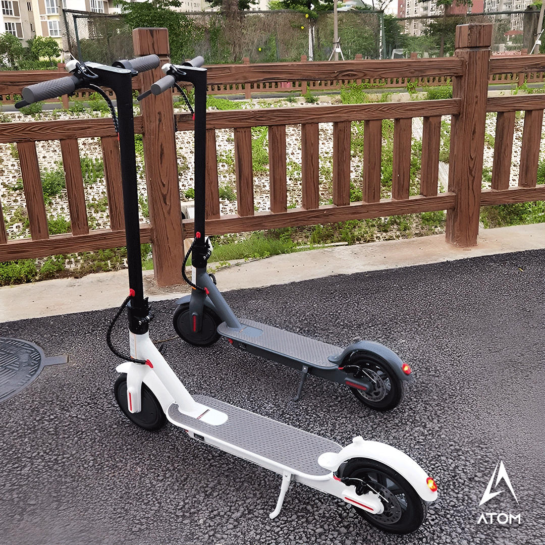 Trottinette électrique, Atom Rush P02 | 350 W | V-max 25 km/h | Autonomie 40 km - Atom Motors
