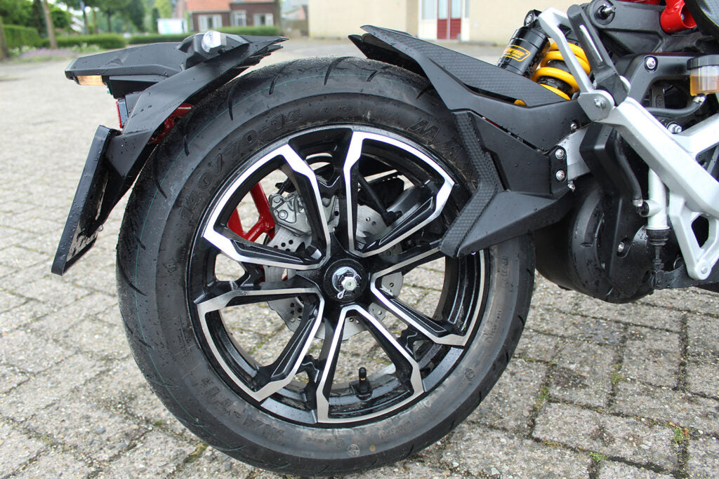 Moto électrique, OVAOBIKE MCR-M | 11 000 W | 125 cc | V-max 130 km/h | Autonomie 230 km - Atom Motors
