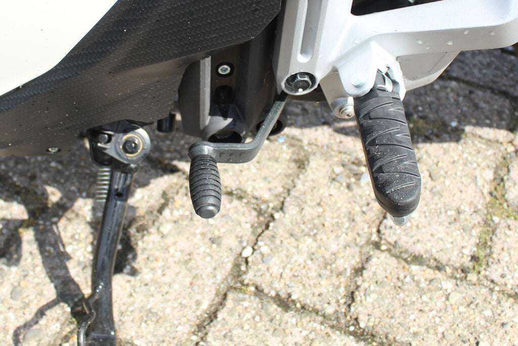 Moto électrique, OVAOBIKE MCR-M | 11 000 W | 125 cc | V-max 130 km/h | Autonomie 230 km - Atom Motors